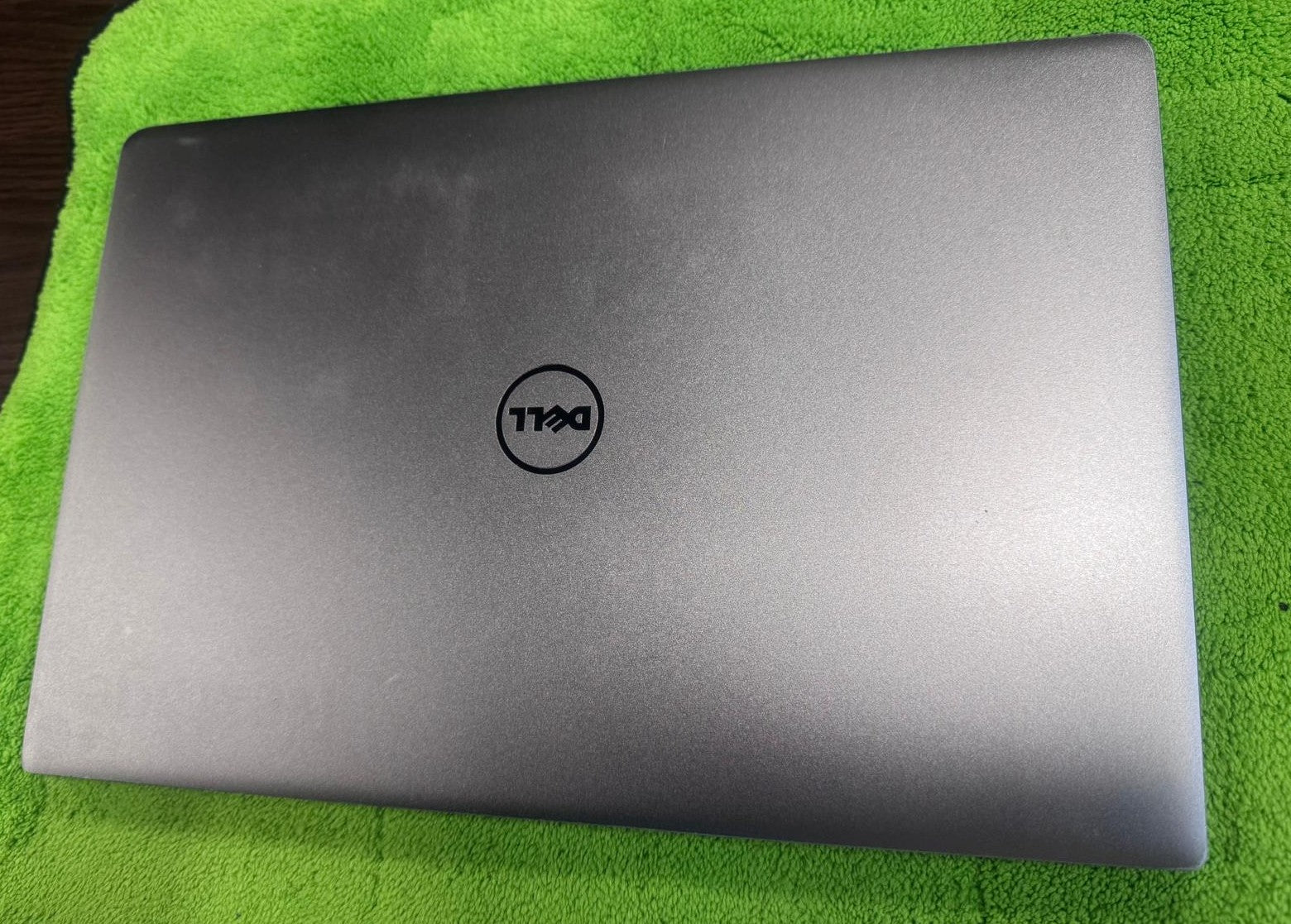 DELL XPS 13 9360 Ultrabook i7-7500U 13.3inch Touchscreen Backlit Keyboard Silver