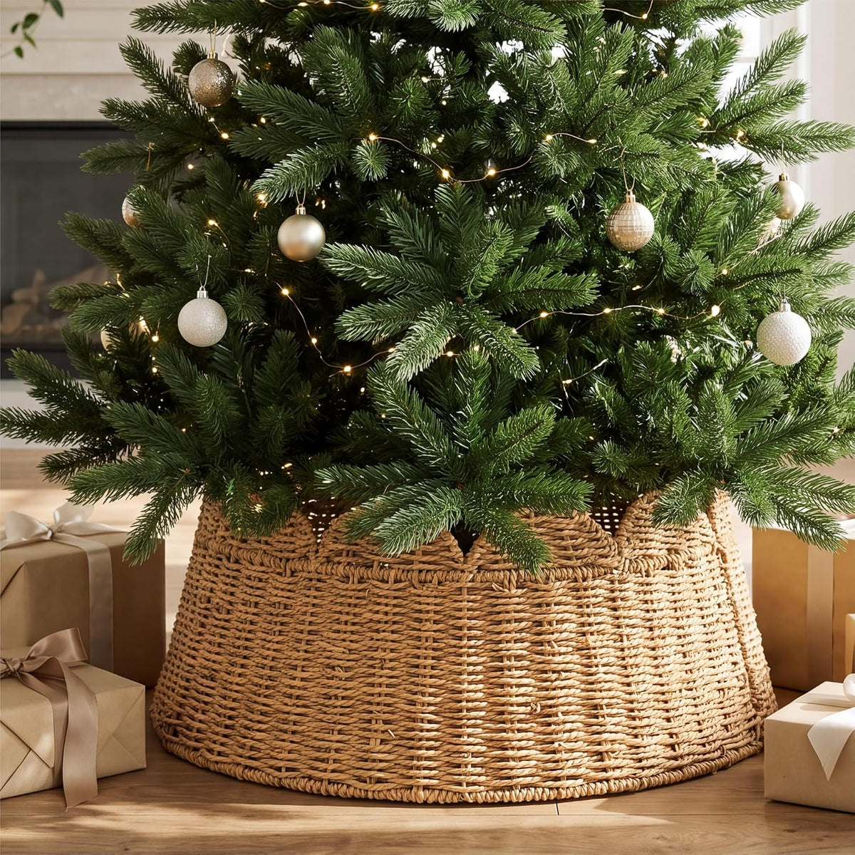 Woven Christmas Tree Collar Skirt Rattan Base Cover with Scalloped Edge Xmas