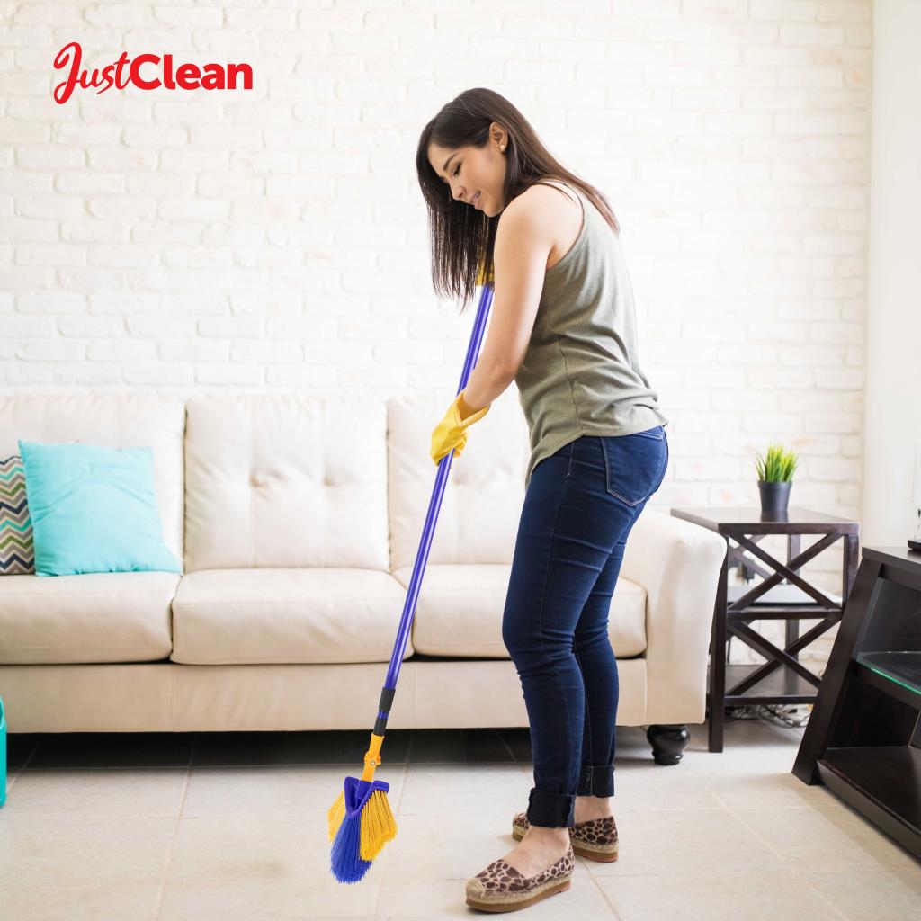 Telescopic Floor Sweeper Brush with 360 Swivel Head Also Sweeps Corners Cobwebs