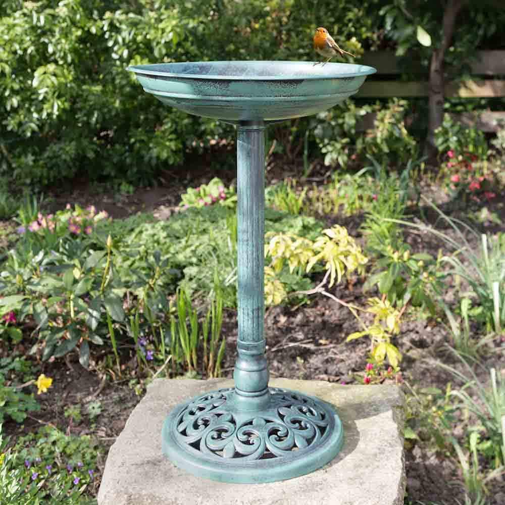 Traditional Bird Bath Pedestal Table Outdoor Waterproof Garden Feature Wild Bird