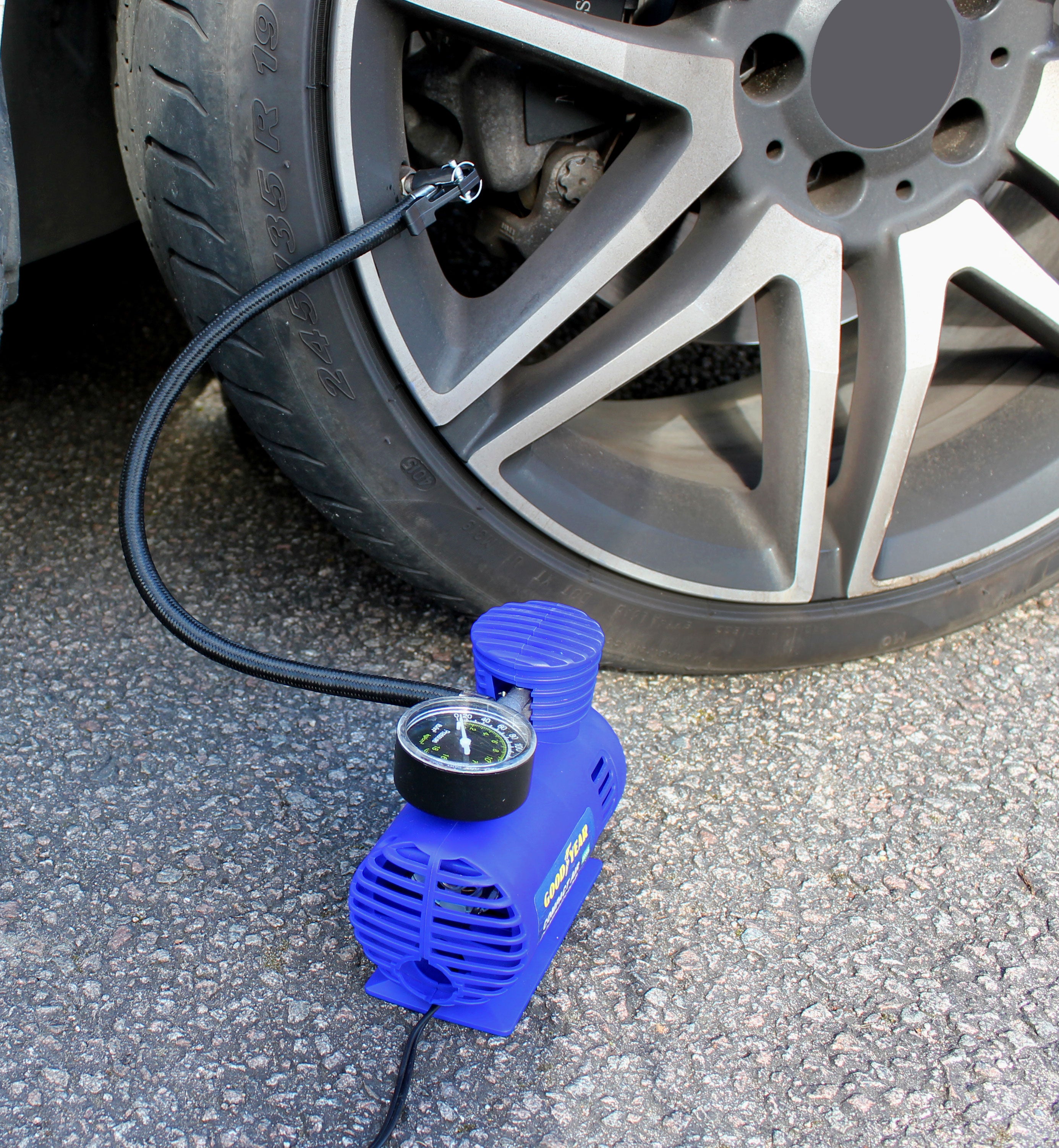 Goodyear Car Tyre Air Compressor Pump Bike Cycle Compact 3m Cord 12V Inflator