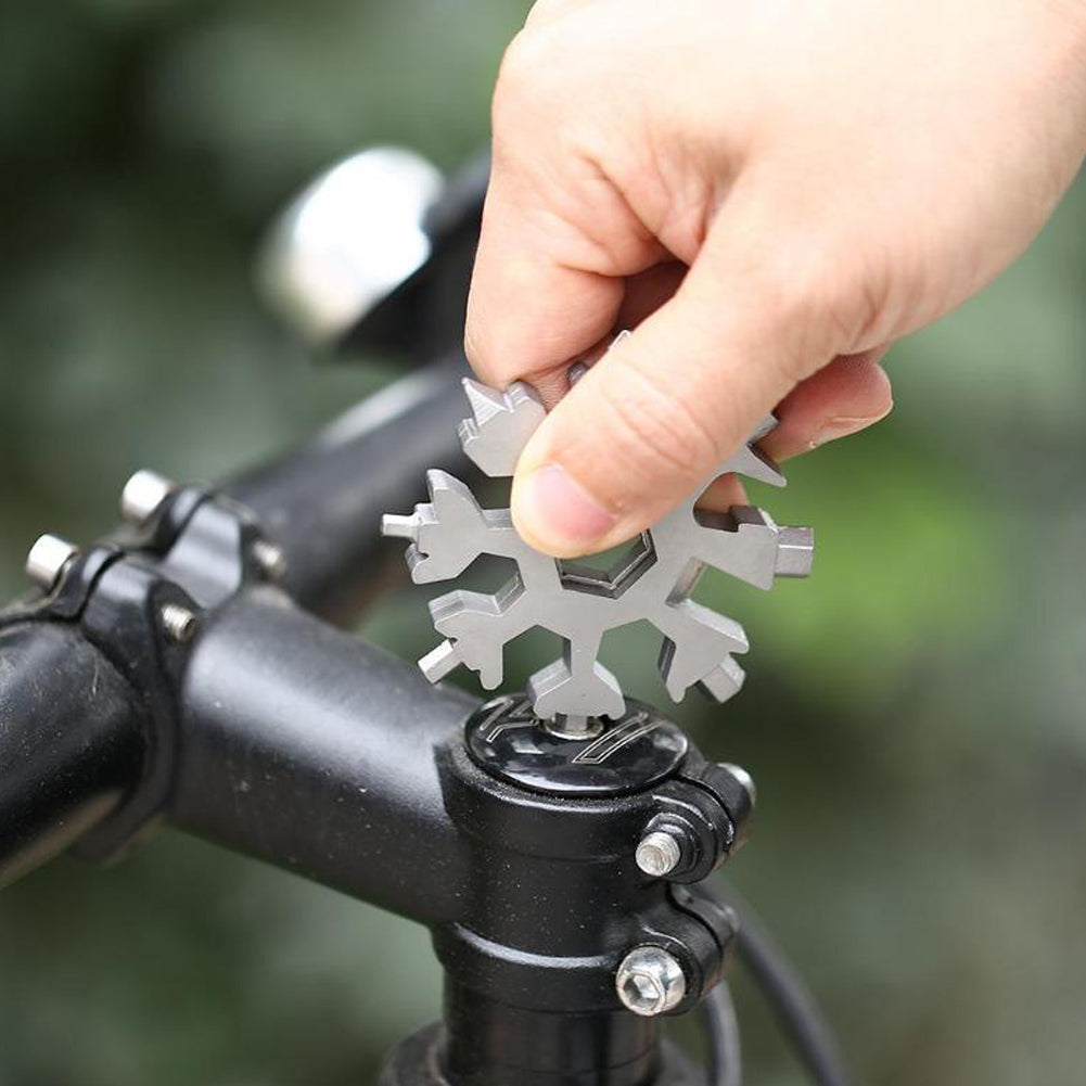 18 In 1 DIY Stainless Multi-Tool Portable Snowflake Shape Key Chain Screwdriver